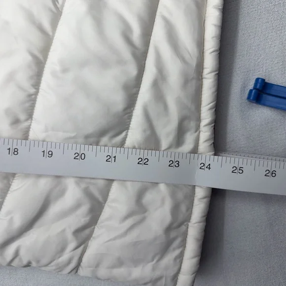 Columbia White Quilted Puffer Vest with Red Trim - Picture 4 of 8